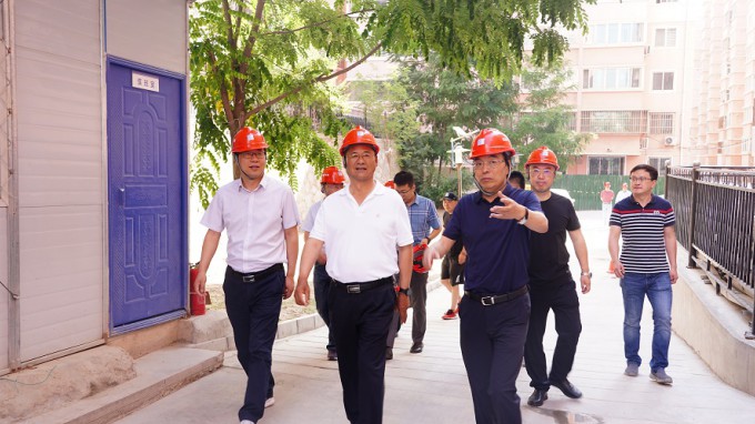 黨委書(shū)記、董事長(zhǎng)宋忠慶深入項(xiàng)目一線調(diào)研
