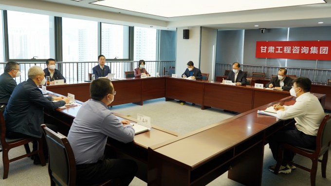 深入學(xué)習(xí)領(lǐng)會 扎實(shí)貫徹落實(shí) 甘肅工程咨詢集團(tuán)認(rèn)真學(xué)習(xí)宣傳貫徹黨的二十大精神